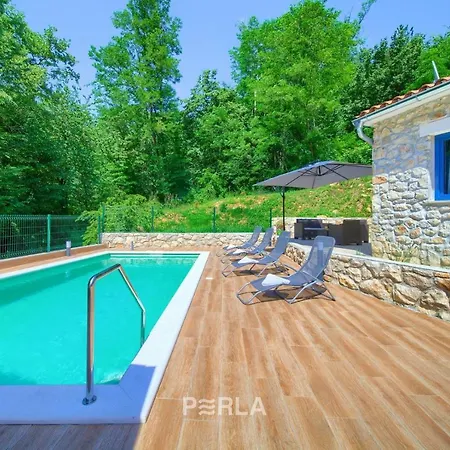 Cozy Stone House Capree With Pool Casa vacanze *