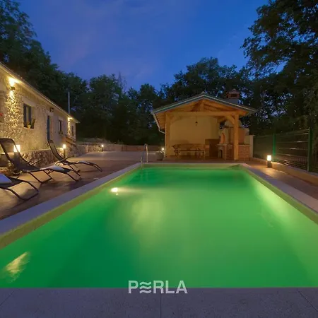 Cozy Stone House Capree With Pool 別荘 Ripenda Kras