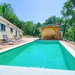 Cozy House Capree With Pool In A Quiet Location Near The Rabac *