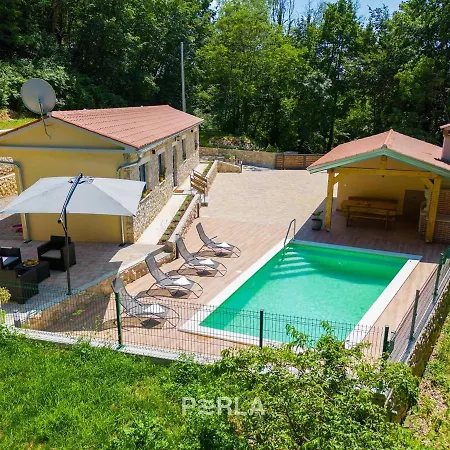 Cozy House Capree With Pool In A Quiet Location Near The Rabac Σπίτι διακοπών