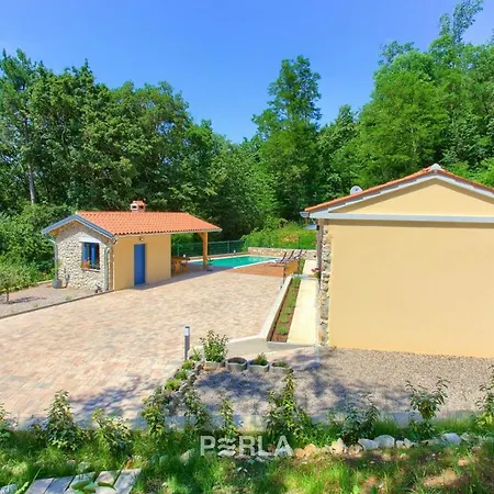 Σπίτι διακοπών Cozy House Capree With Pool In A Quiet Location Near The Rabac *