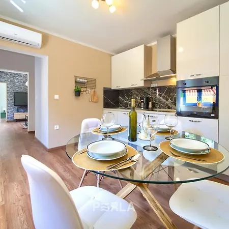 Σπίτι διακοπών Cozy House Capree With Pool In A Quiet Location Near The Rabac Ripenda Kras