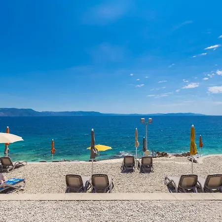 Cozy House Capree With Pool In A Quiet Location Near The Rabac