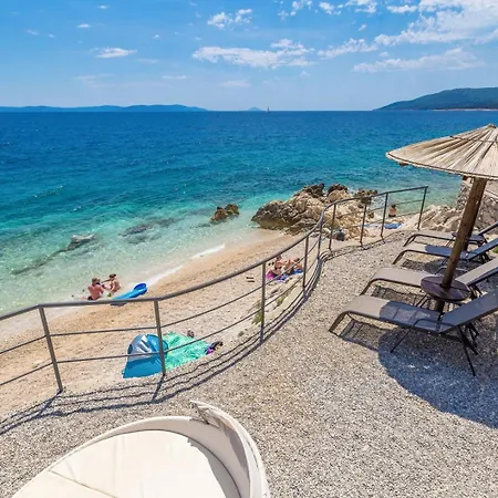 Cozy House Capree With Pool In A Quiet Location Near The Rabac * Ripenda Kras